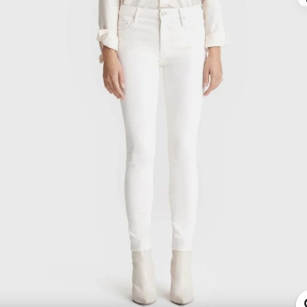 New With Tags Mother The Looker Ankle Jean Size 25 in cream puff 27.5” inseam